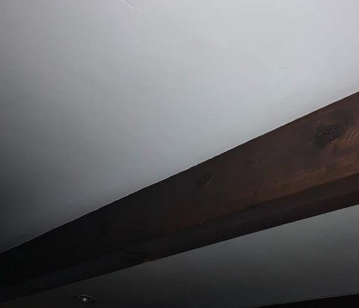 CEILING CLEAN AFTER SERVPRO CLEANED AND RESTORED HOME 